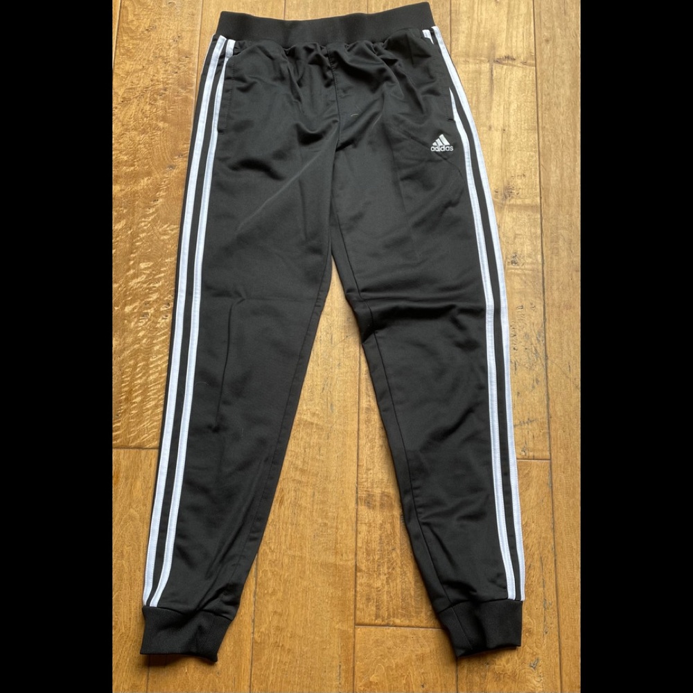 Adidas workout jogger